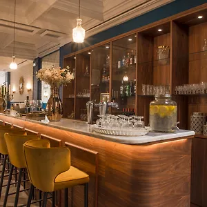 https://bristol-avignon.fr-provencehotel.com